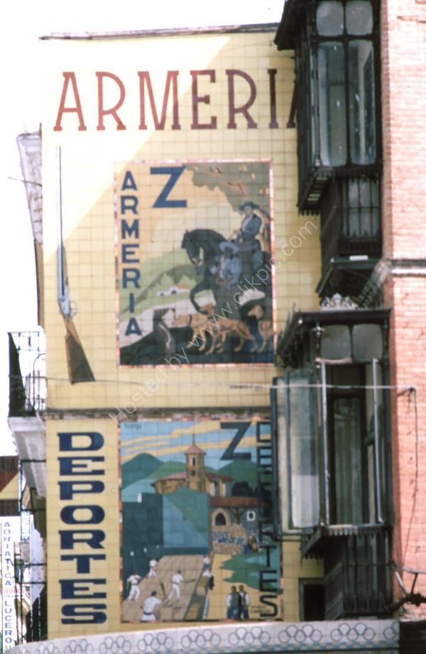 Signage, Seville